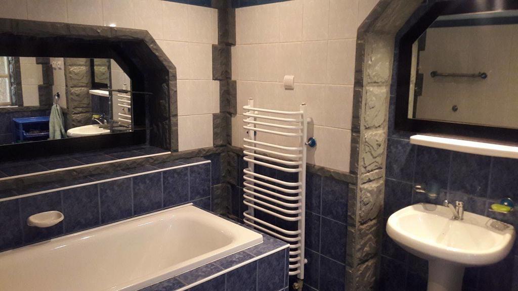Natalia Vendeghaz Hotel Csetfalvat Екстериор снимка